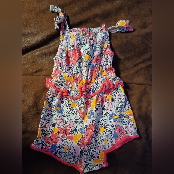 VINCE CAMUTO/ CELEBRATE, 24 MONTH BUNDLE. - Picture 3 of 6